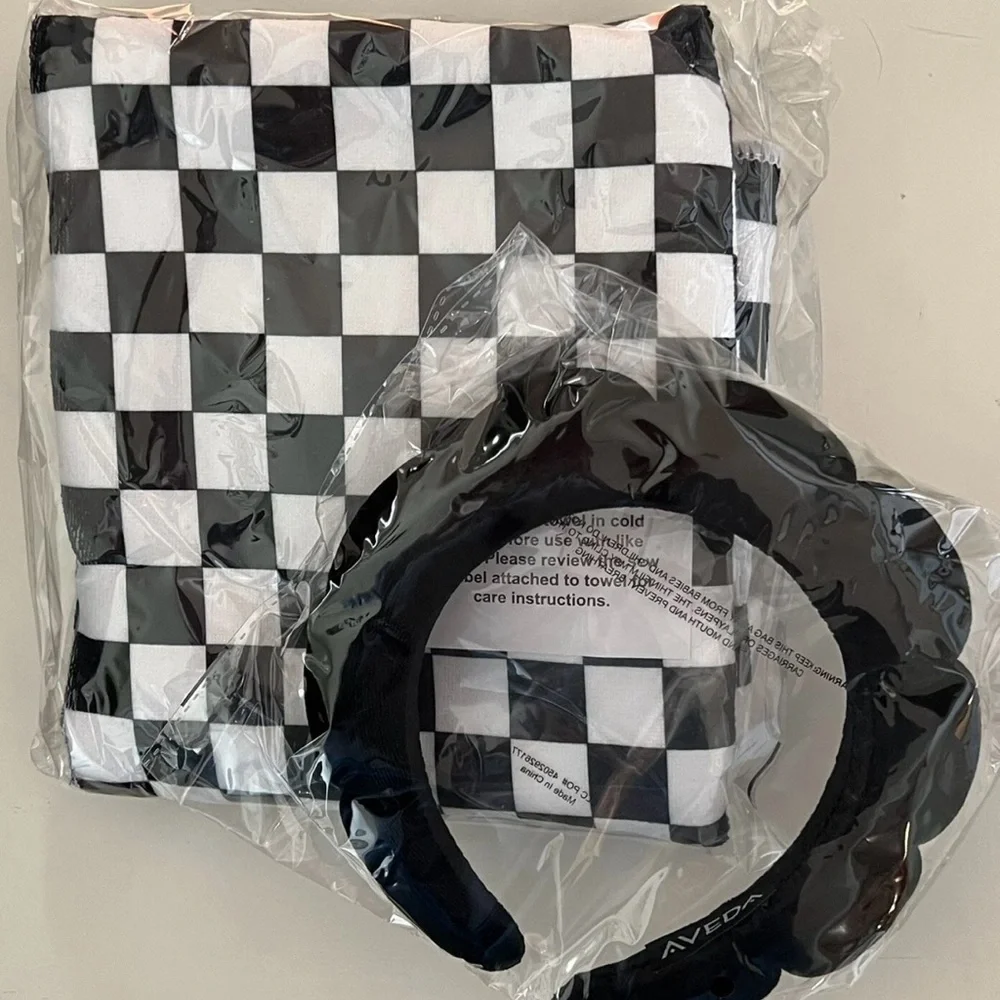 Aveda New Velvet Bubble Spa Headband XL Black White Check Microfiber Hair Towel